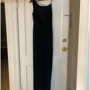 New with tag black gown size 6